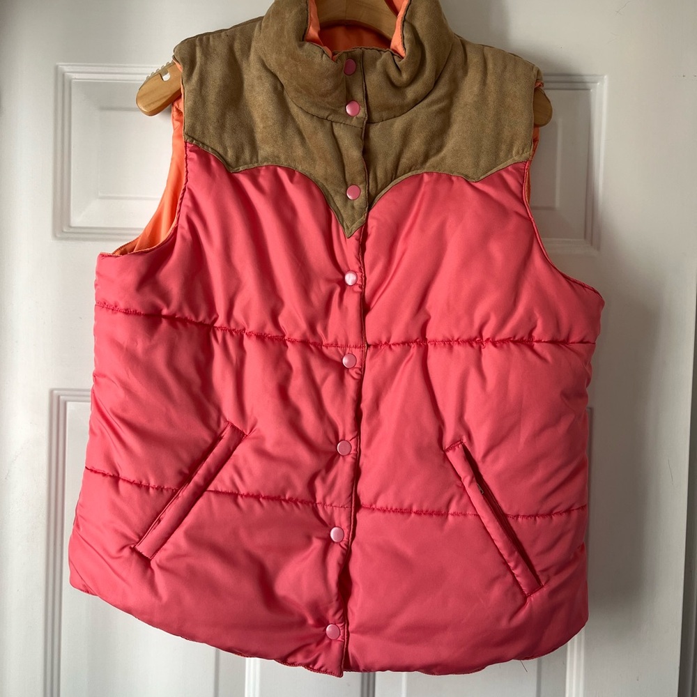 EUC Women’s Roper Western Reversible Quilted Puffer Vest orange/pink/tan-no size